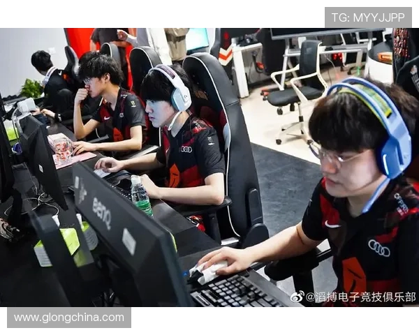 最新和平精英战队排名揭晓JDG强势领跑TOP10榜单